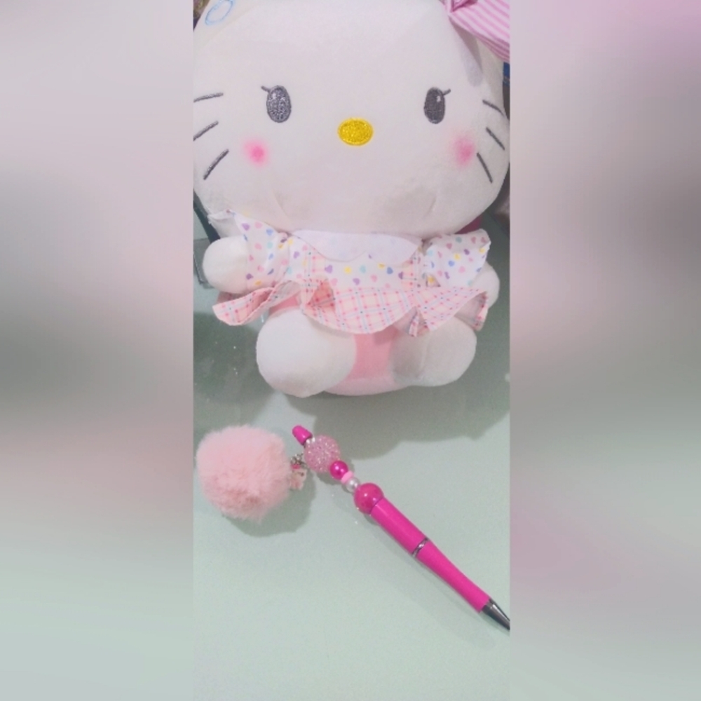 Hello Kitty pink Bubblegum bead pen